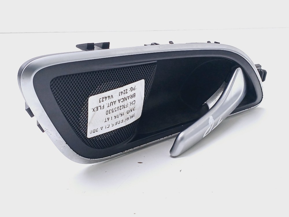 Maçaneta Interna Traseira Direita Mercedes Cla200 1.6 2015