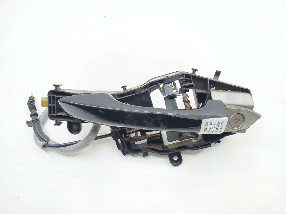 Maçaneta Externa Dianteira Esquerda Vw Passat Tsi 2.0 2018