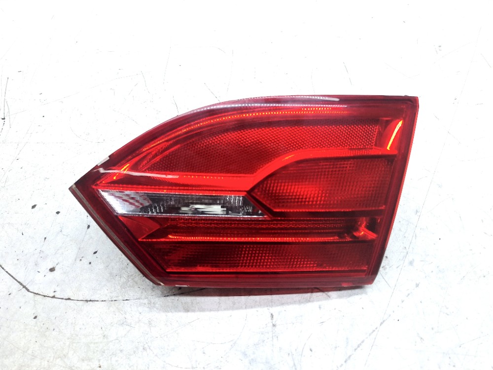 Lanterna Direita Tampa Traseira Vw Jetta Tsi 2.0 2013
