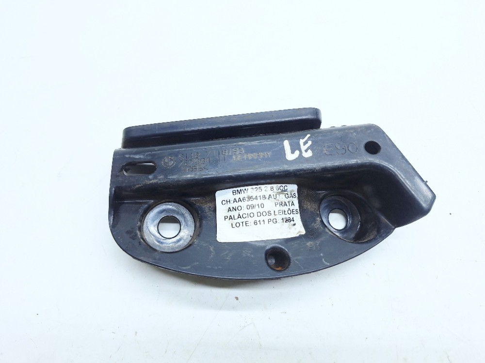 Guia Esquerdo Parachoque Traseiro Bmw325 2.8 2010 7118193