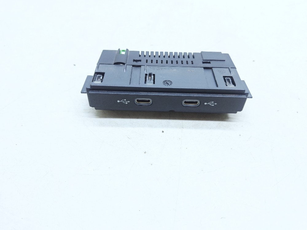 Entrada Usb Auxiliar Vw Taos Tsi 1.4 2024 5na035700