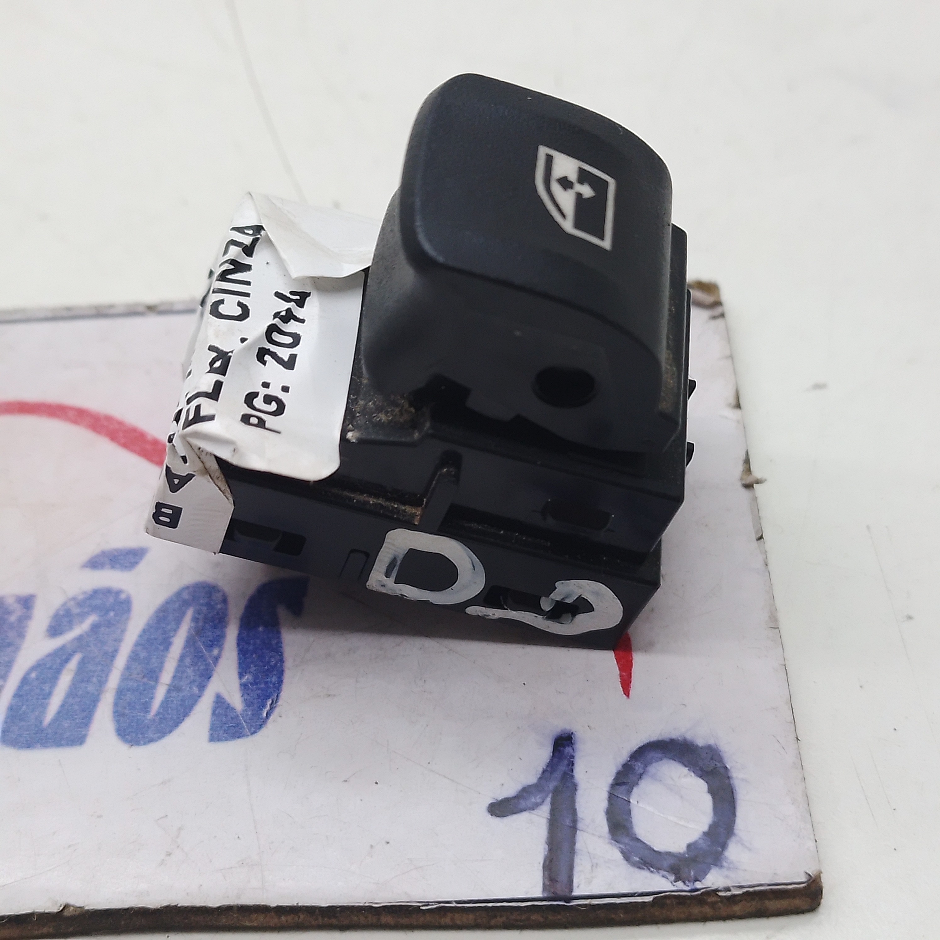 Botão Comando Vidro Dianteiro Direito Bmw 320i 2.0 2020