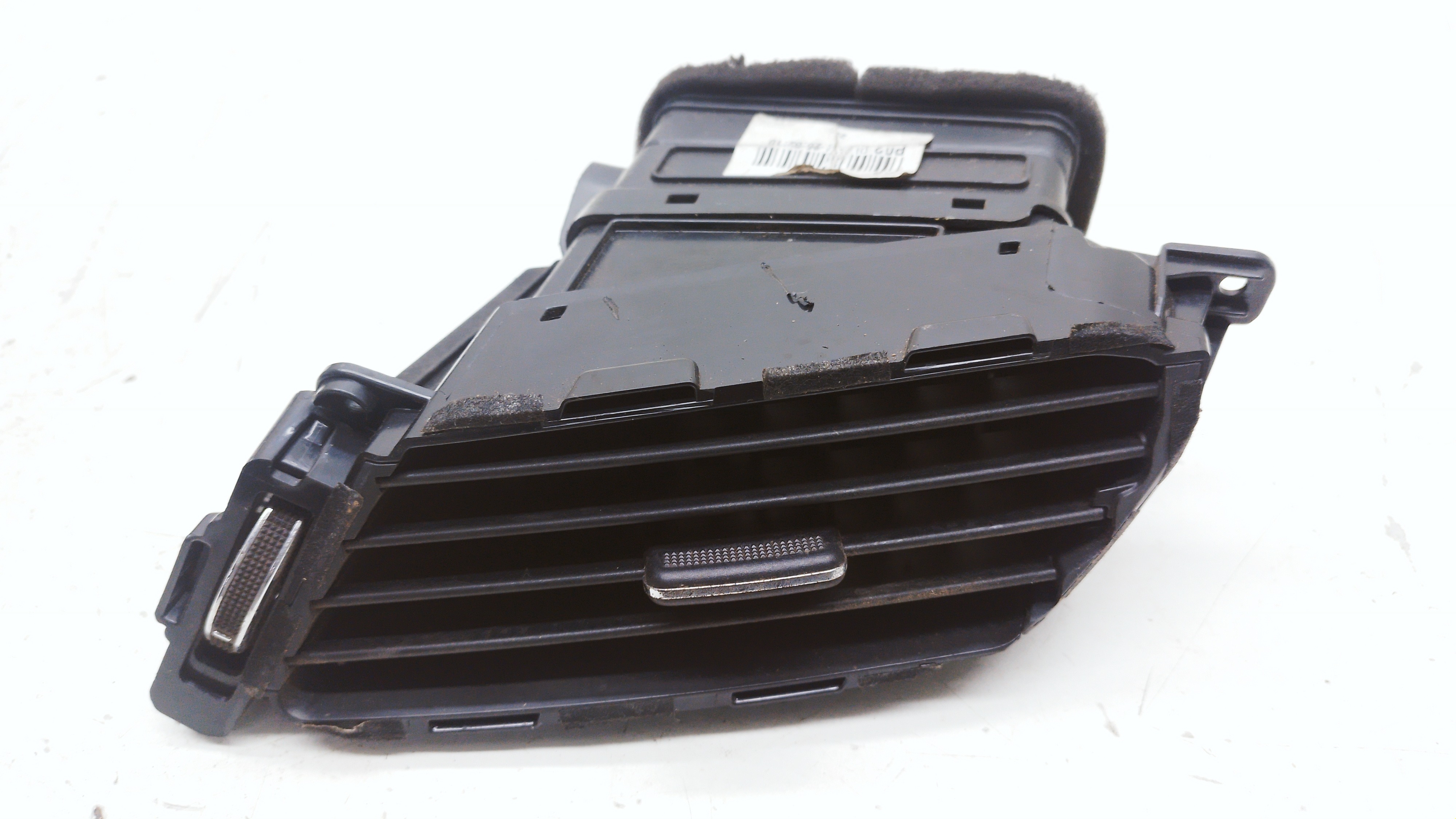 Difusor Ar Central Esquerdo Veloster 2013 Nº974102v000