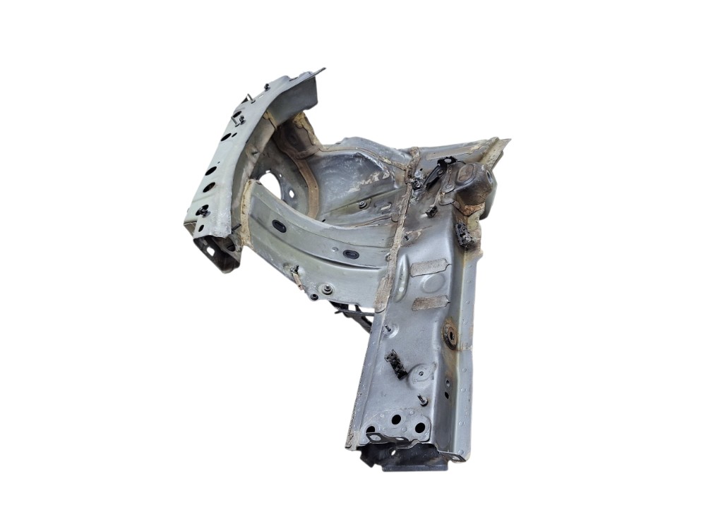 Longarina Esquerda Gla200 1.6 2015 A2466200116