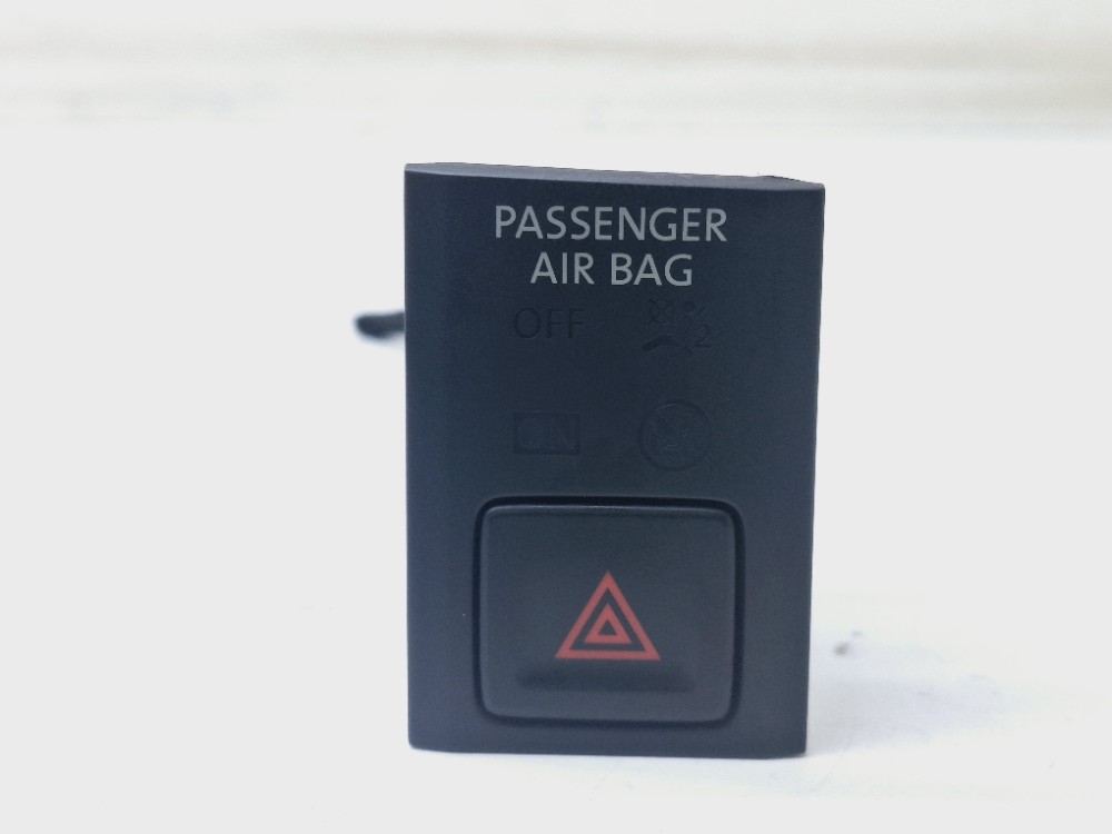 Botão Comando Pisca Alerta Vw Tiguan 2.0t 2021 5nb919225a