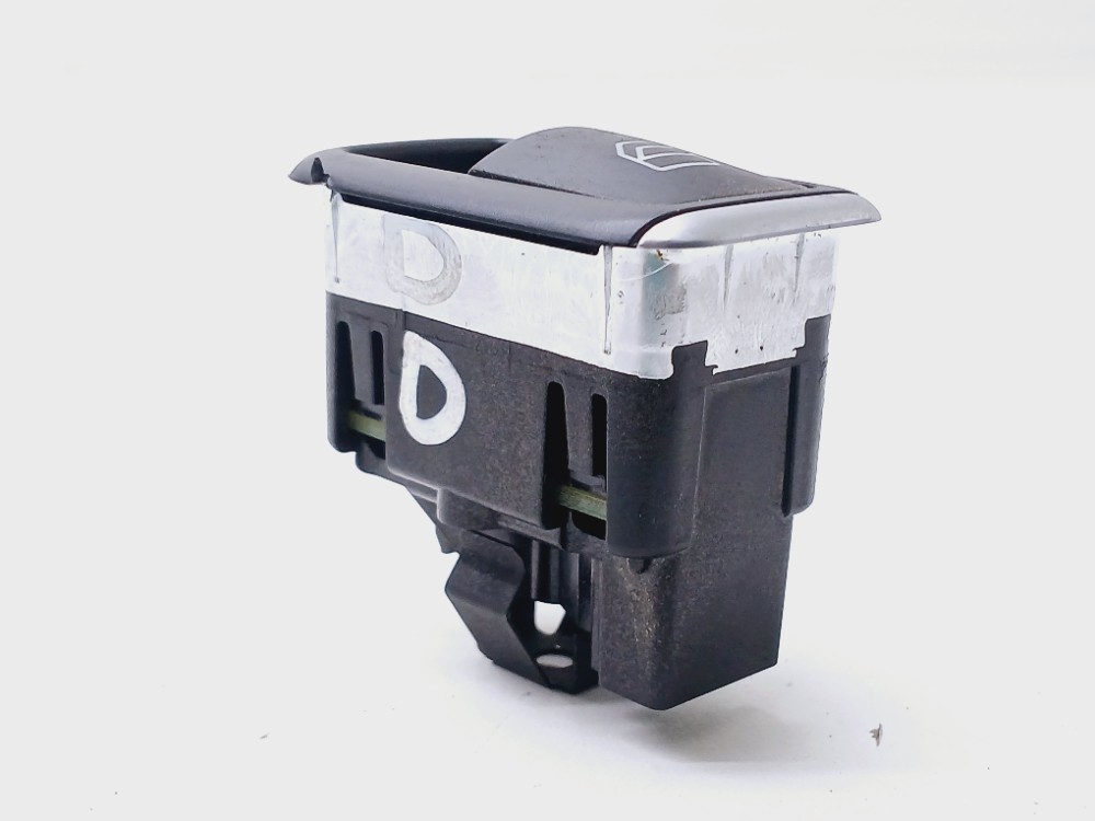 Comando Vidro Dianteiro Direito Mercedes Cla200 1.6 2015