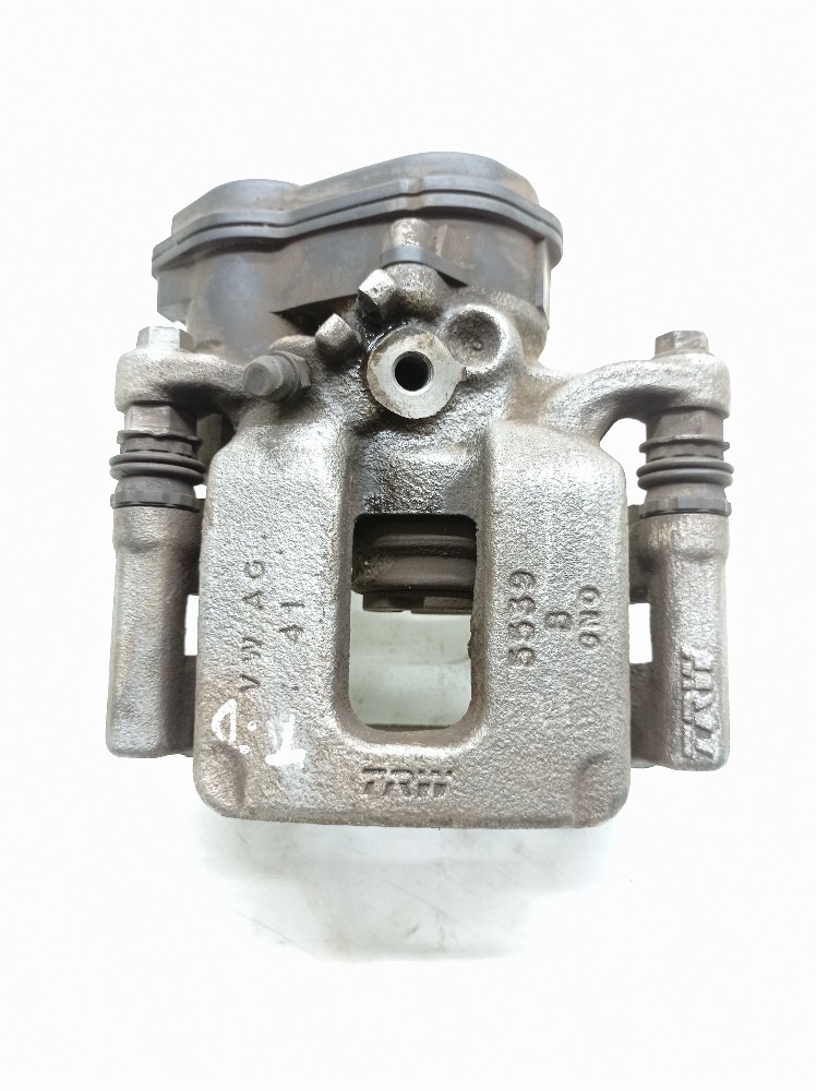 Cavalete Traseiro Direito Audi Q3 Tfsi 1.4 2016 32355462