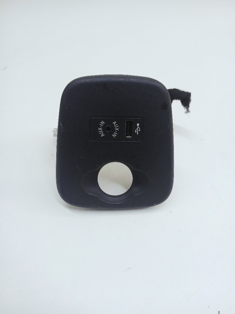 Entrada Aux Usb Cooper S 2.0 2014 2015 8270579