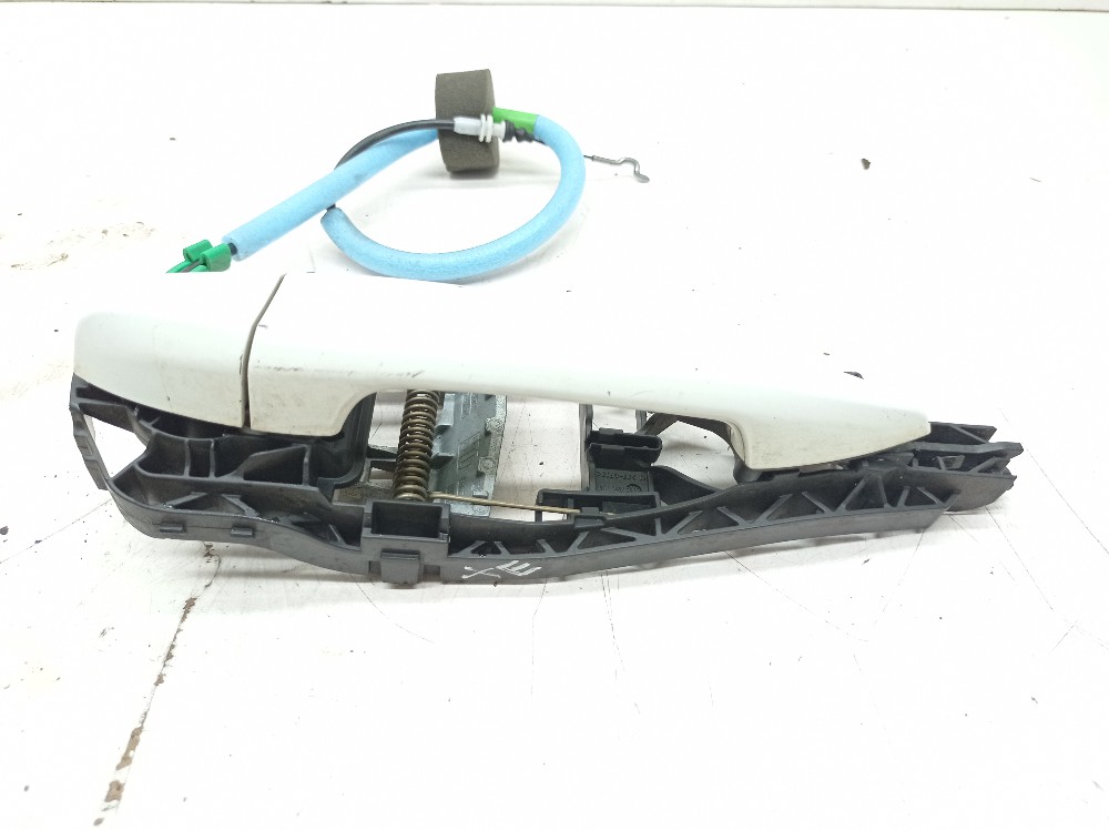 Macaneta Externa Traseira Esquerda Bmw X1 2.0 2016 2017