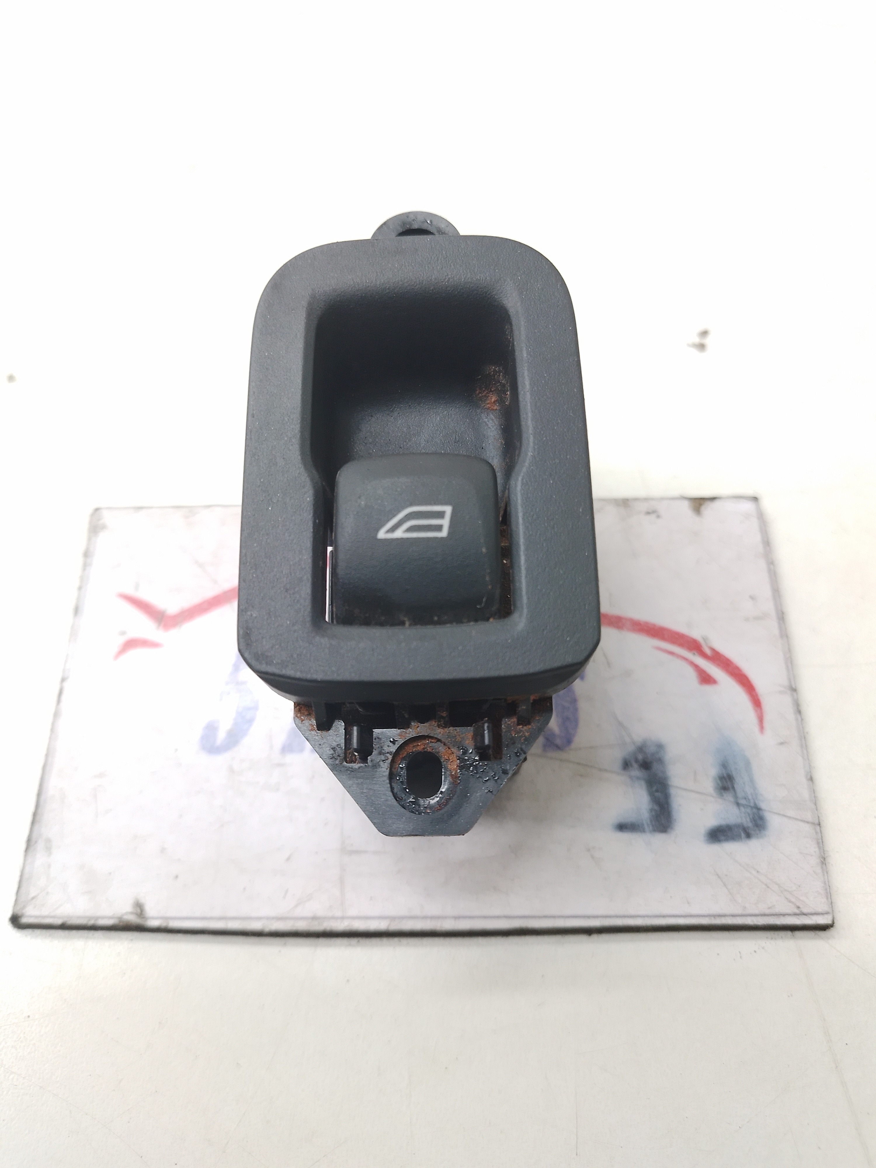Botão Comando Vidro Traseiro Esquerdo Volvo Xc60 2.4 2017