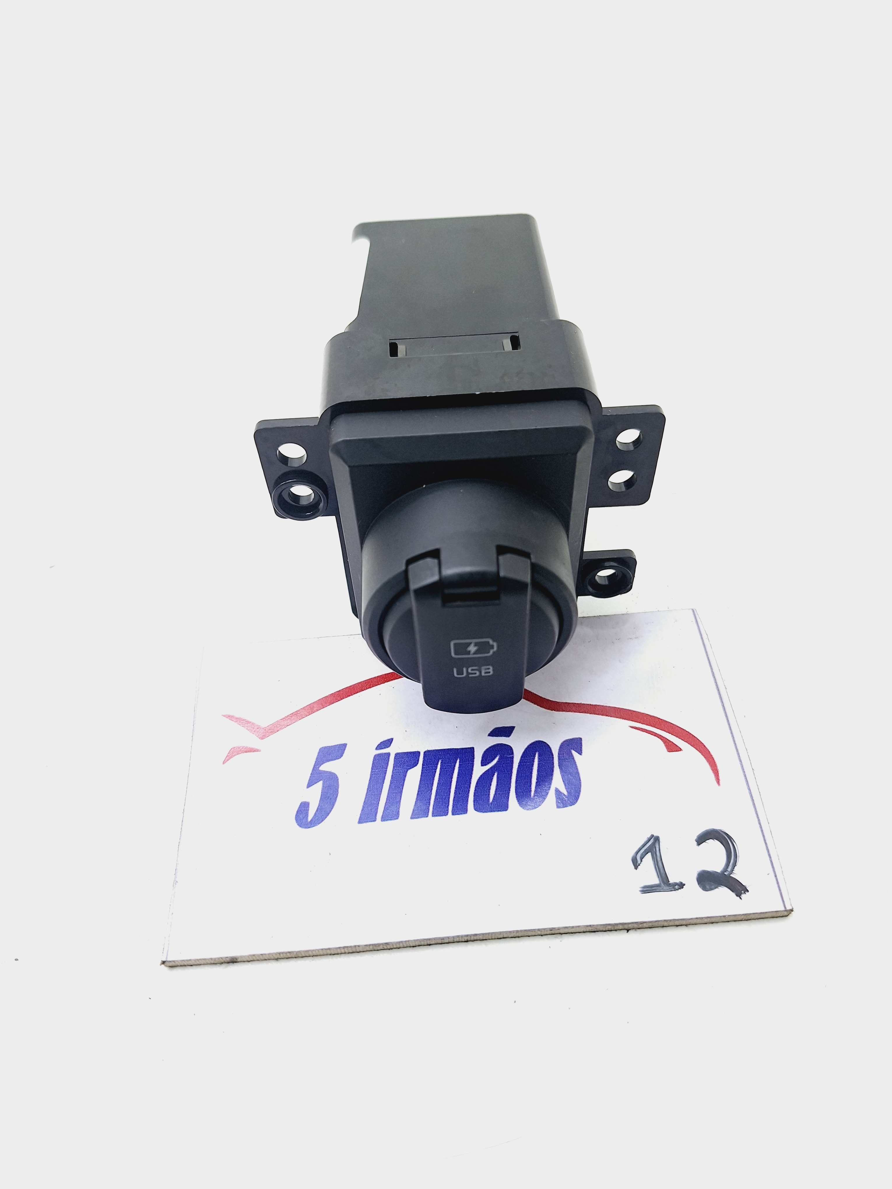 Entrada Usb Console Central Kia Sorento 2.4 2018