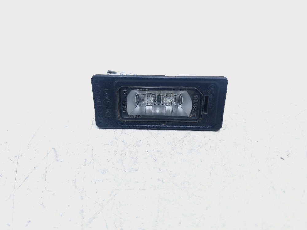Luz Placa Audi Q3 2.0 2015 2016 4g0943021