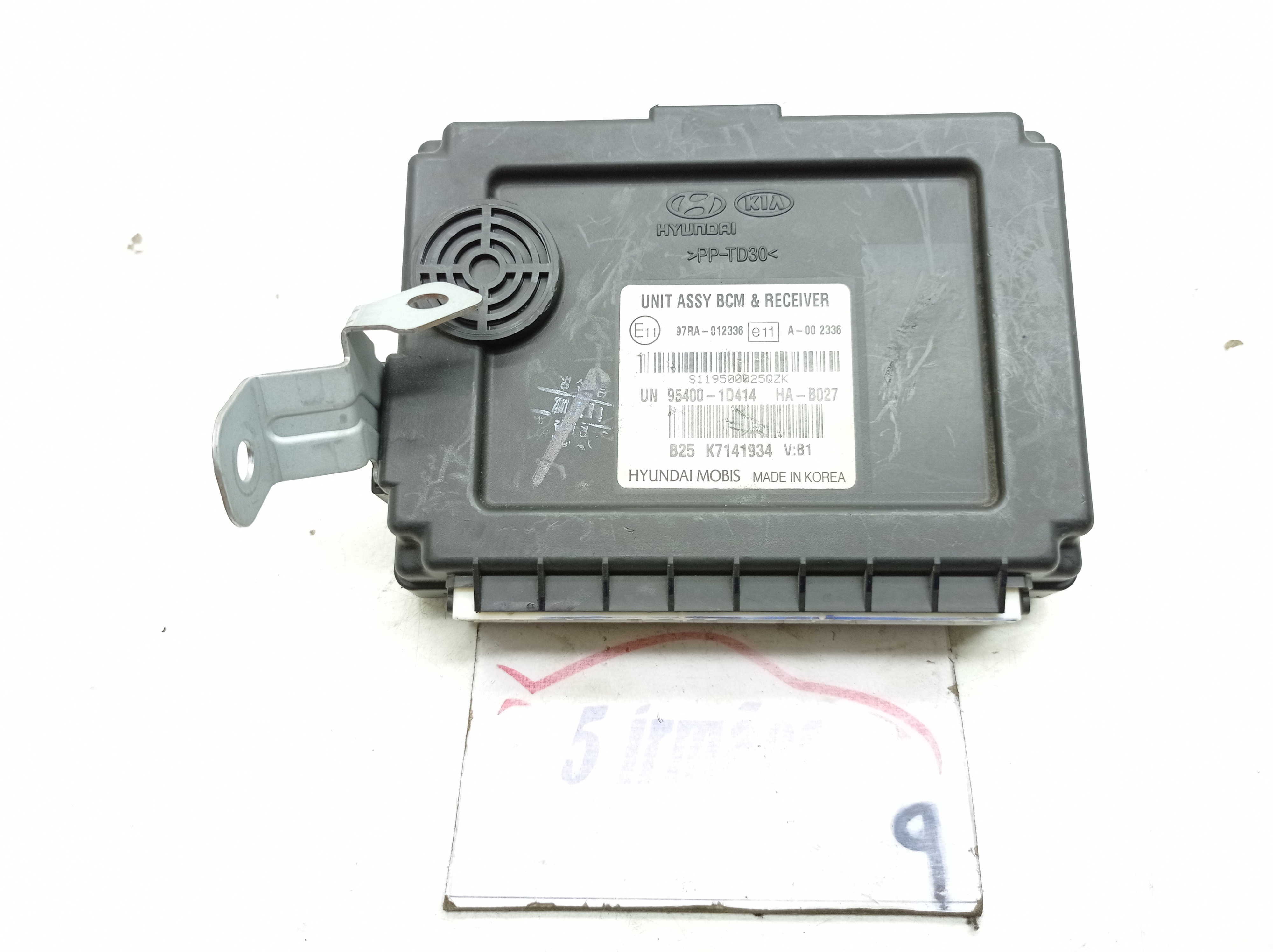 Módulo Bcm Kia Carens 2.0 2011 / 2012 Nº954001d414