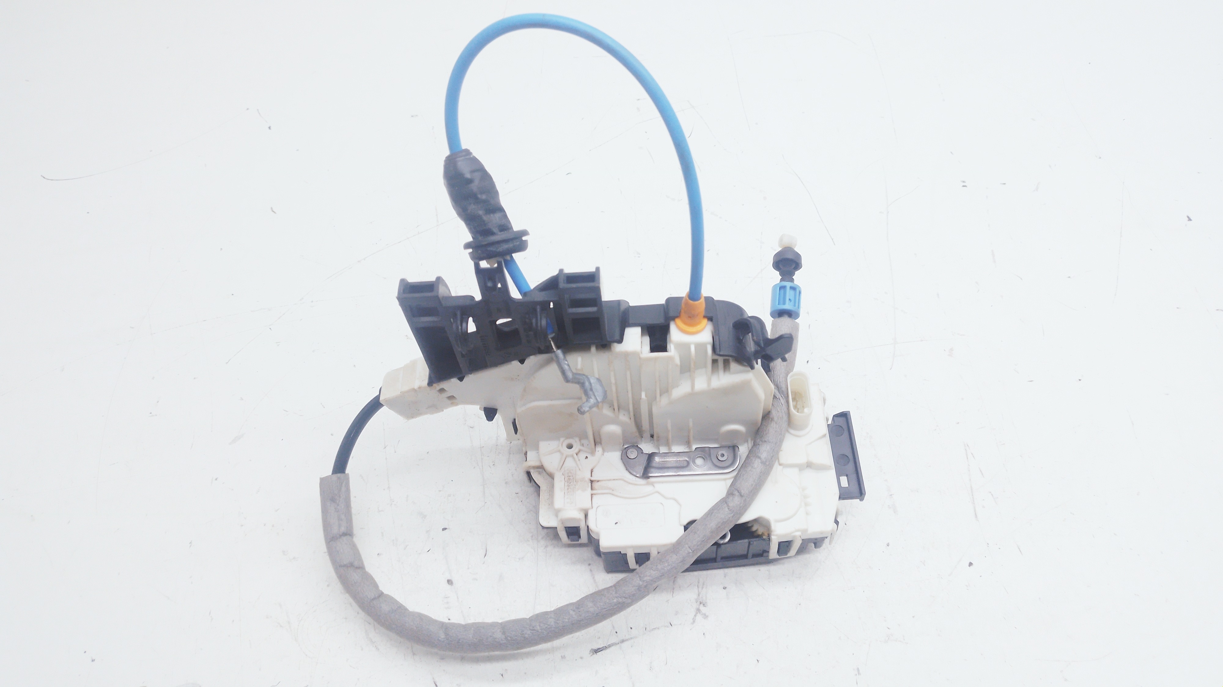 Fechadura Porta Dianteira Esquerda Mercedes Cla200 1.6 2015