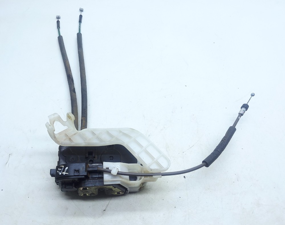 Fechadura Porta Traseira Esquerda Ix35 2.0 2015 814102S000