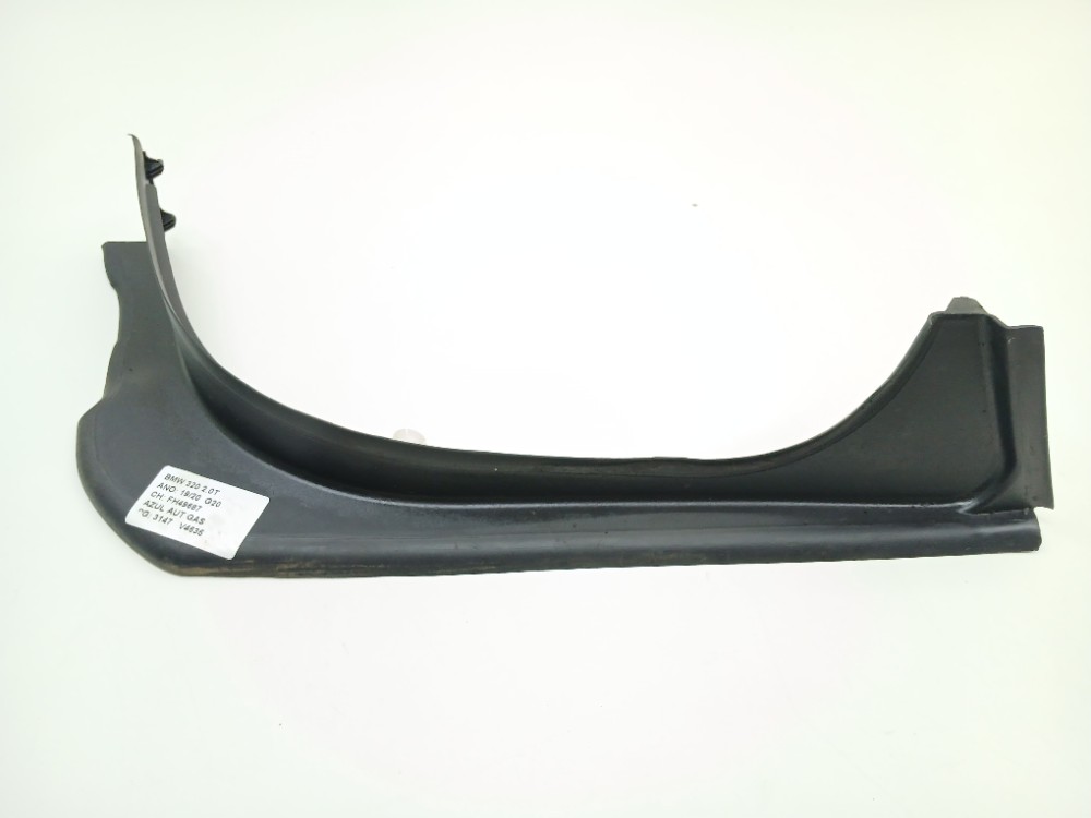 Acabamento Direito Porta Malas Bmw 320i 2.0 G20 2020 7430620