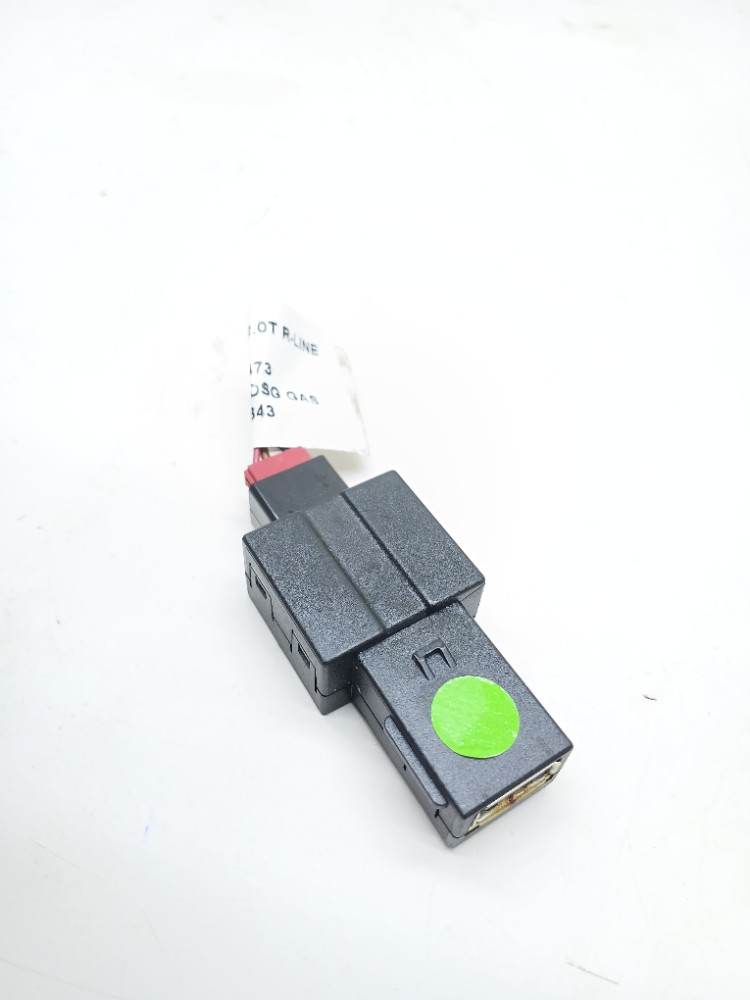 Entrada Usb Console Central Vw Tiguan Rline 2.0 2019