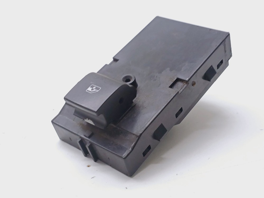 Botão Vidro Dianteiro Direito Gm Camaro Ss 6.2 V8 2010 2011