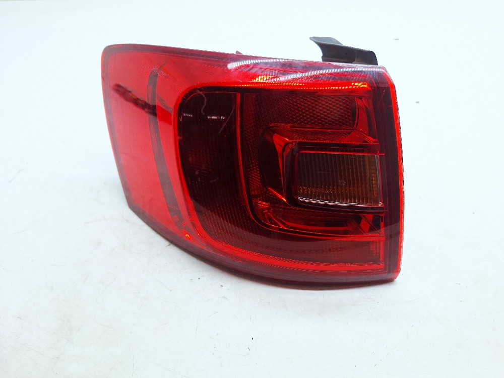 Lanterna Esquerda Vw Jetta 2.0 2013
