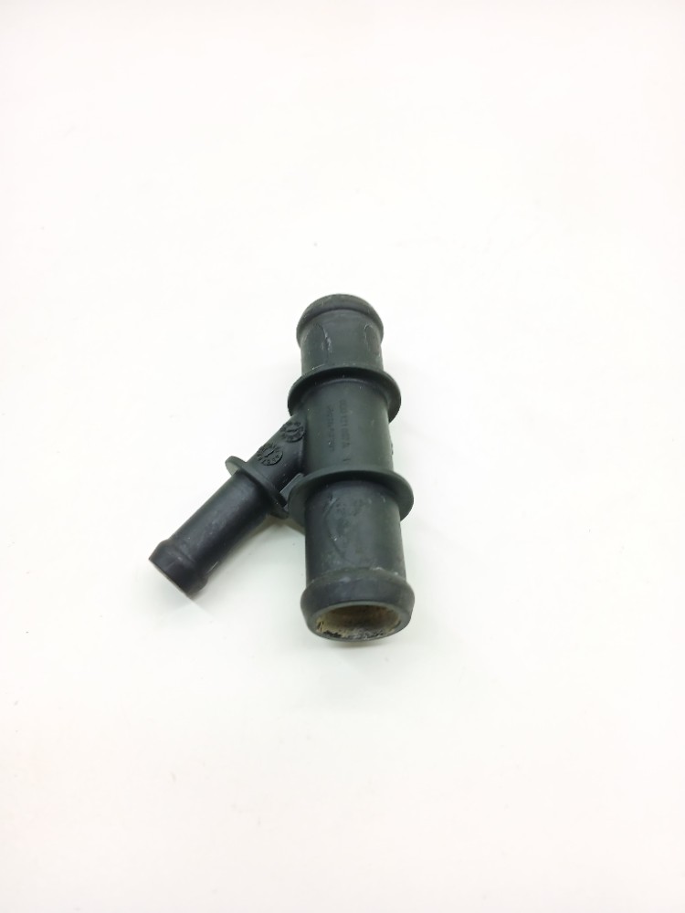 Flange Mangueira Radiador Vw Jetta Gli 2.0 2023 5q0121087a