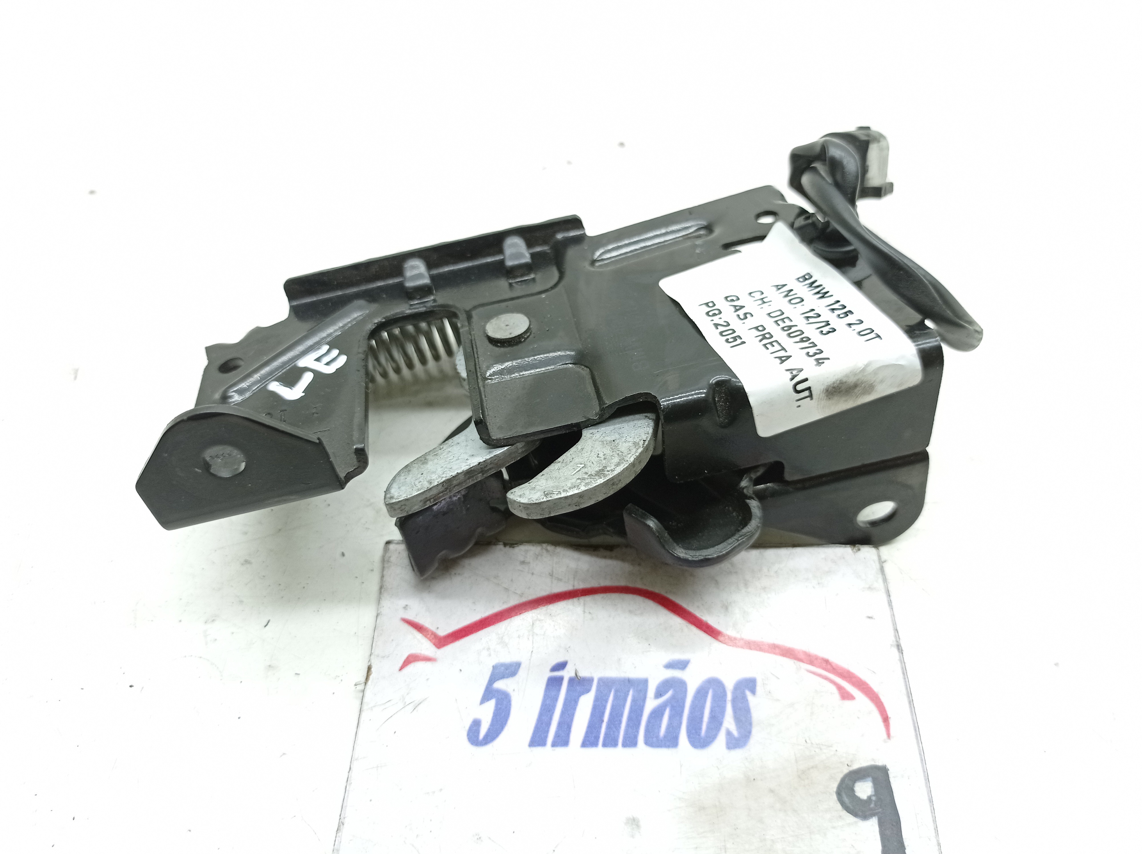 Fechadura Esquerda Capô Bmw 125i 2.0 Turbo 2013