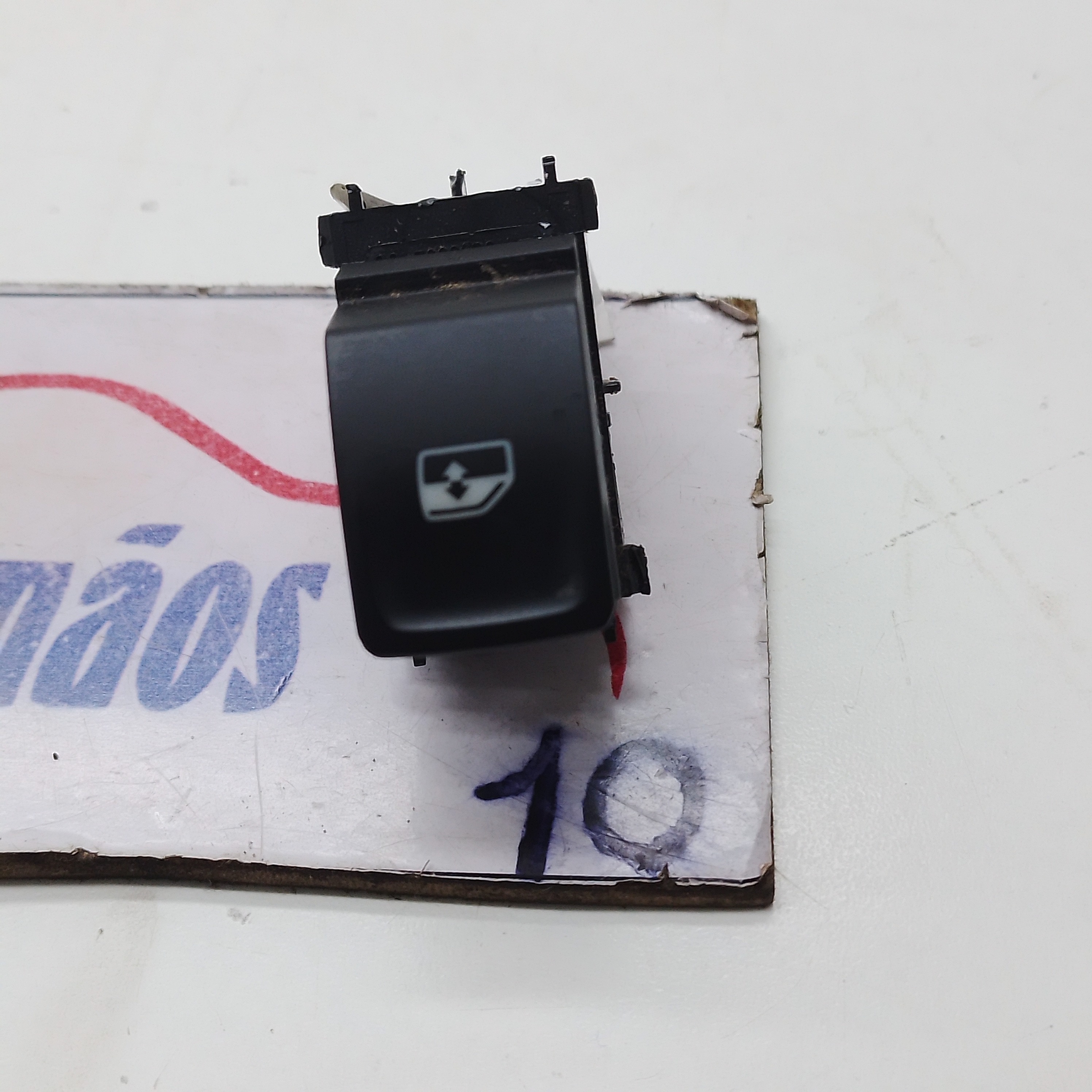 Botão Comando Vidro Dianteiro Direito Vw Tcross Tsi 1.4 2020