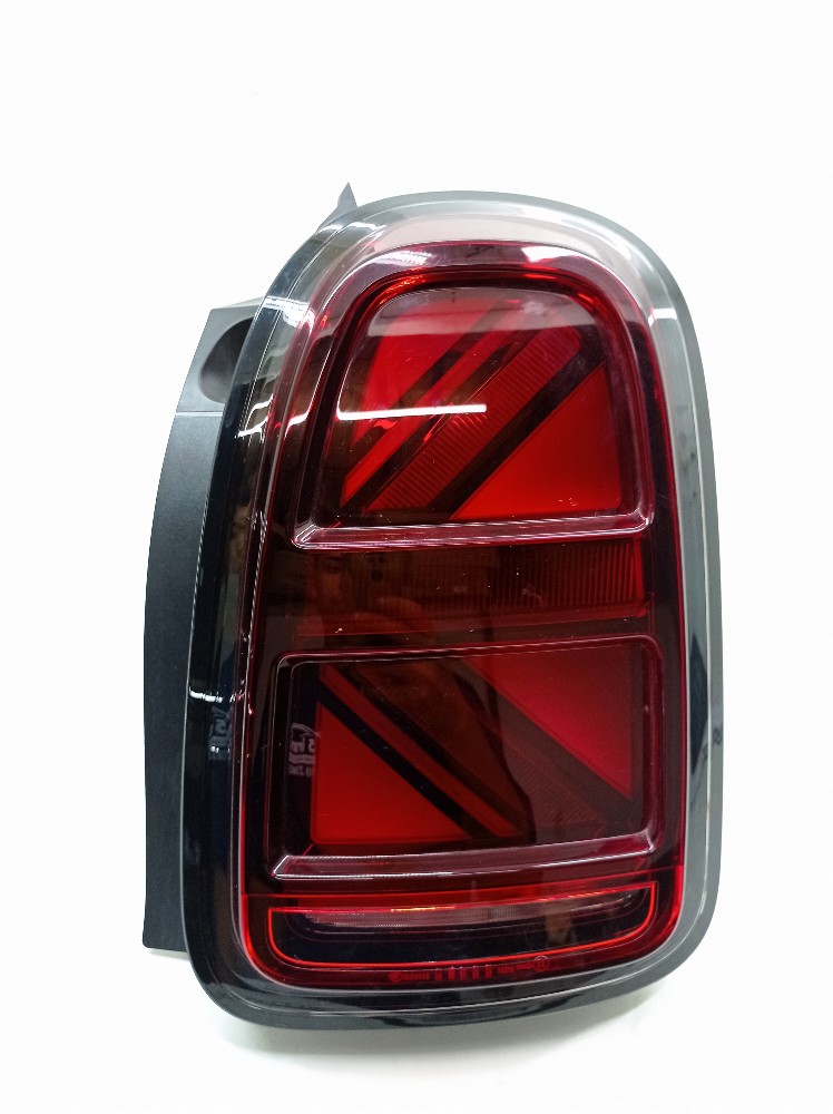 Lanterna Led Direita Mini Cooper Coutryman 2.0 2022 2023 Direito/passageiro Vermelho