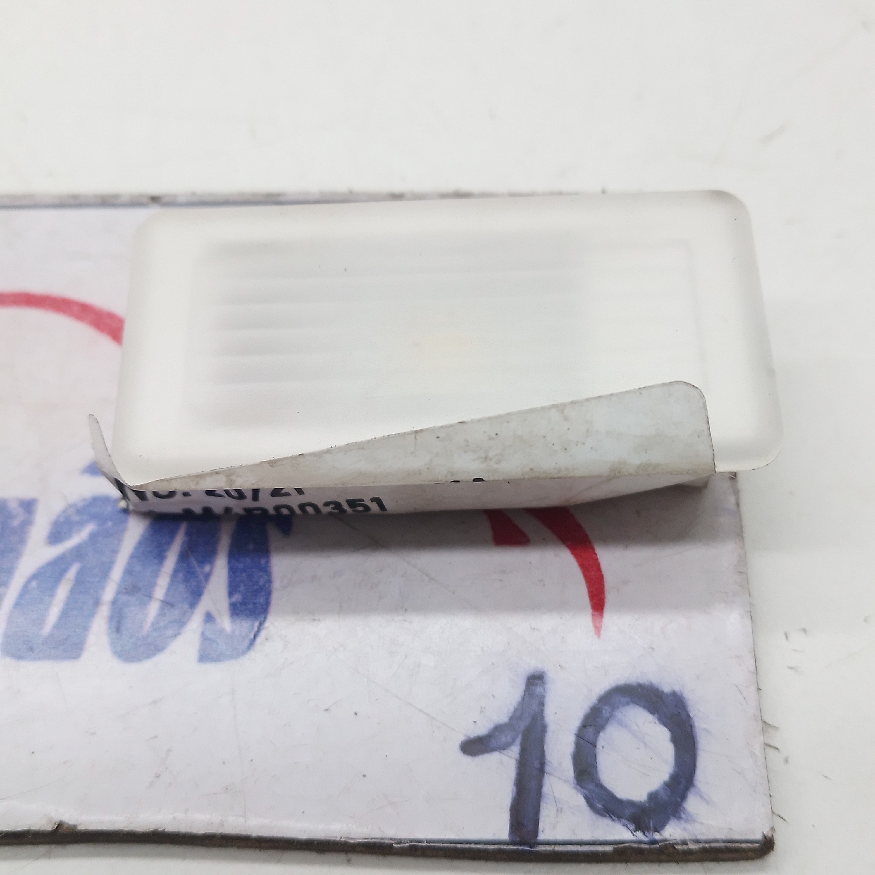 Luz Porta Traseira Esquerda Bmw 320i 2.0 2020 / 2021