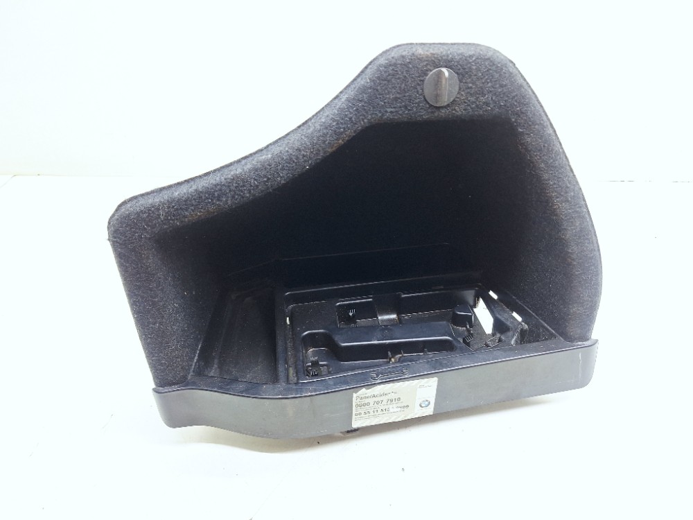 Acabamento Porta Malas Direito Bmw 320i 2.0 2018 08007077910