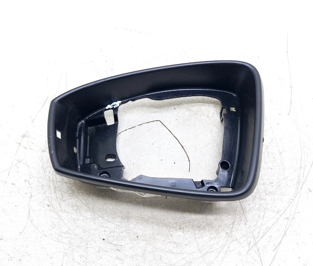 Acabamento Retrovisor Esquerdo Vw Tiguan 2.0 2021 5nn857601a