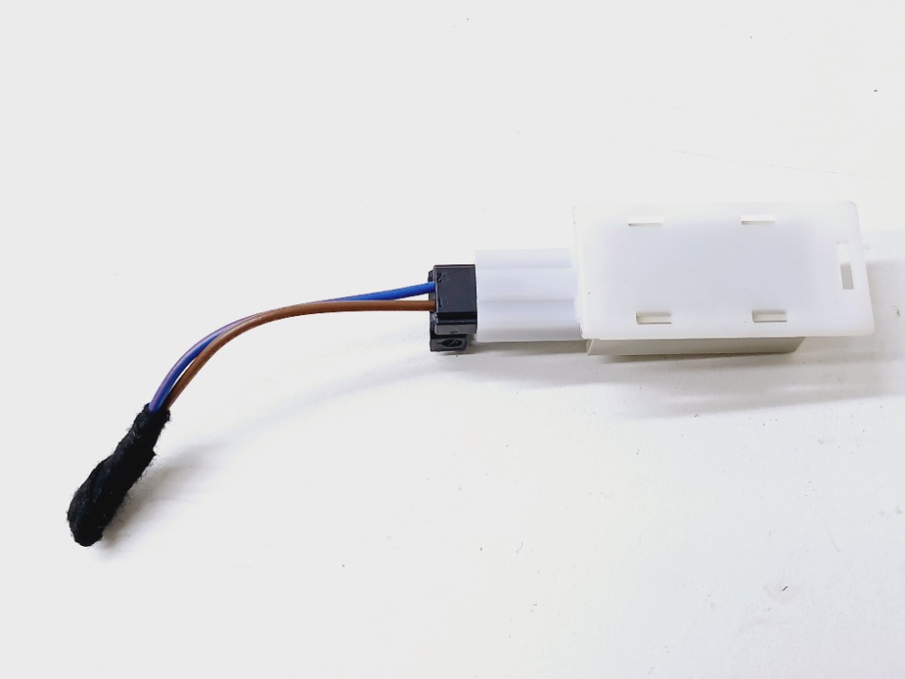 Luz Cortesia Porta Dianteira Direita Audi Q3 Tfsi 1.4 2019