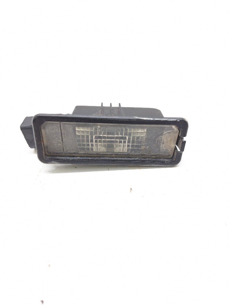 Lanterna Luz Placa Esquerda Vw Polo 1.4 2014 2015 1k8943021