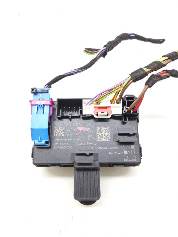 Módulo Porta Dianteiro Direito Vw Jetta Gli 2024 5q4959592q