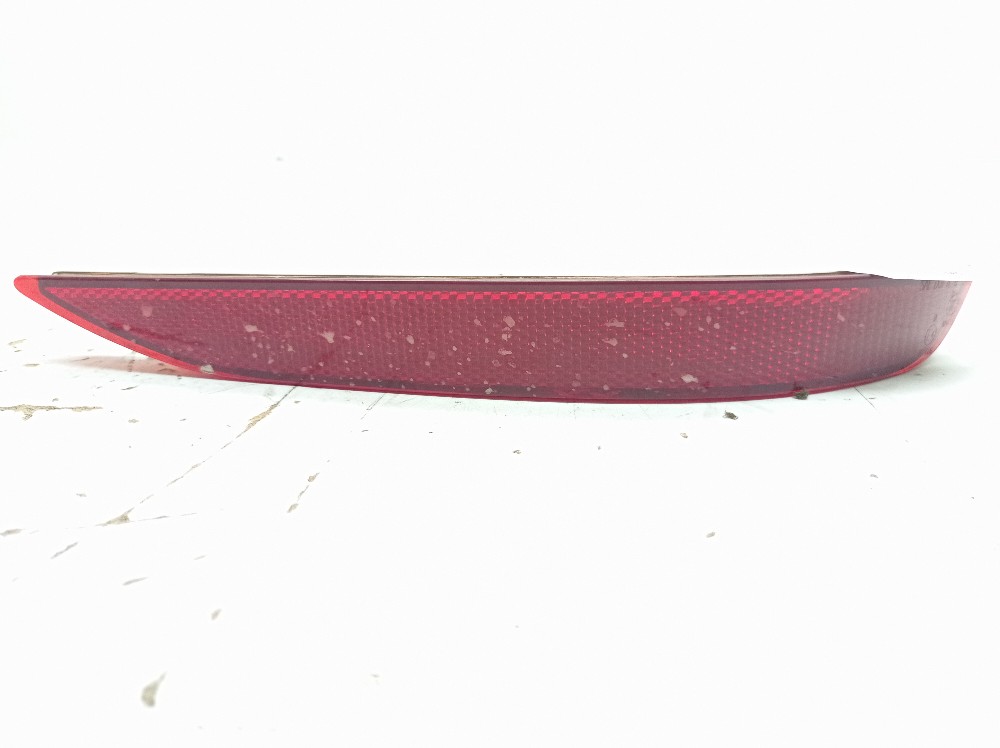 Refletor Olho Gato Direito Gm Equinox 1.5 2022 2023 84306359