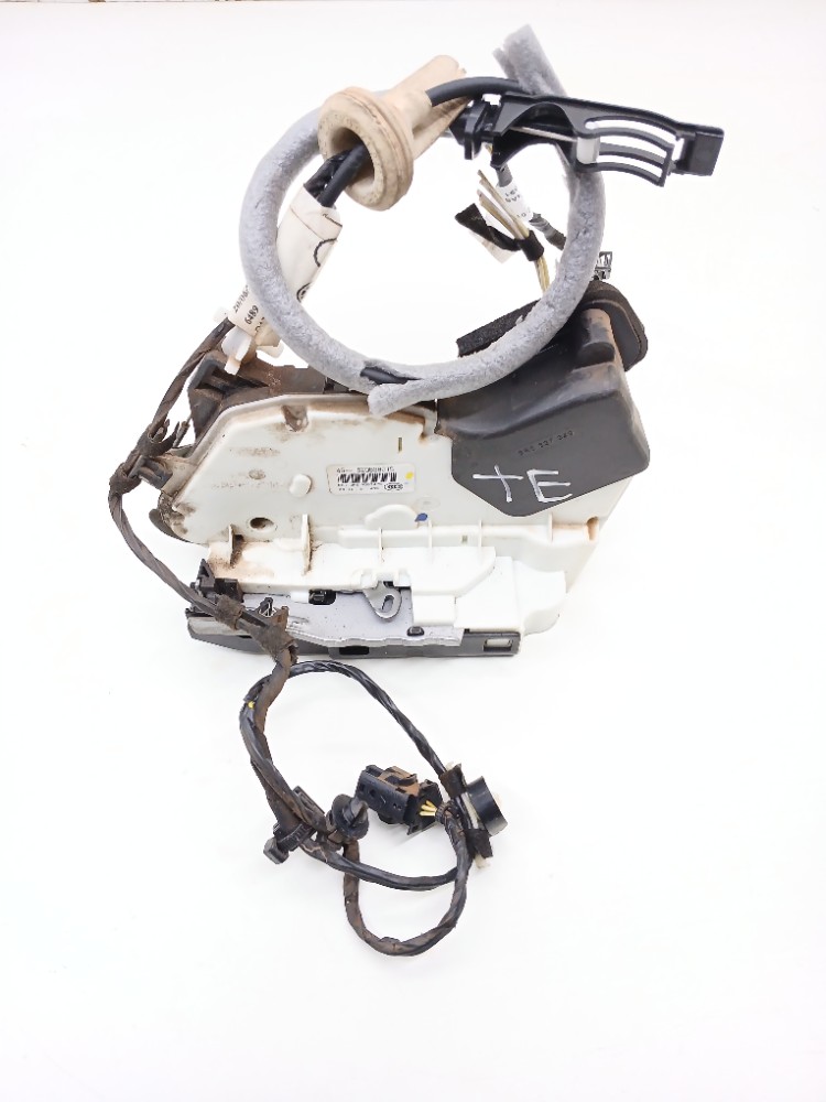 Fechadura Porta Traseira Esquerda Vw Passat Tsi 2.0 2016 2017