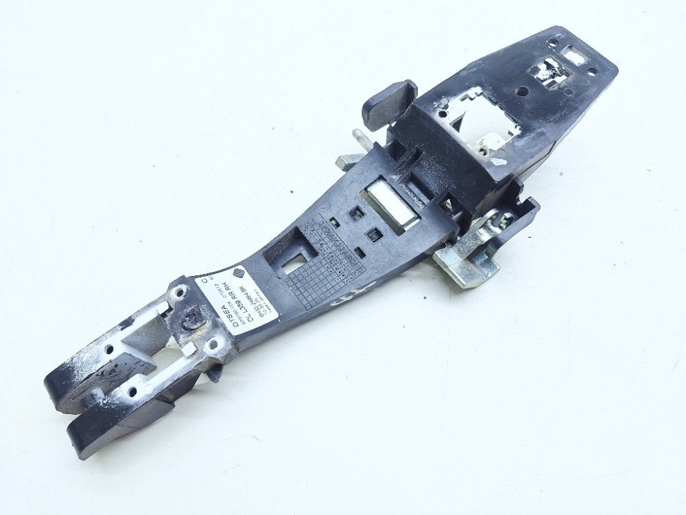 Suporte Maçaneta Externa Traseira Direita Freelander2.2 2012