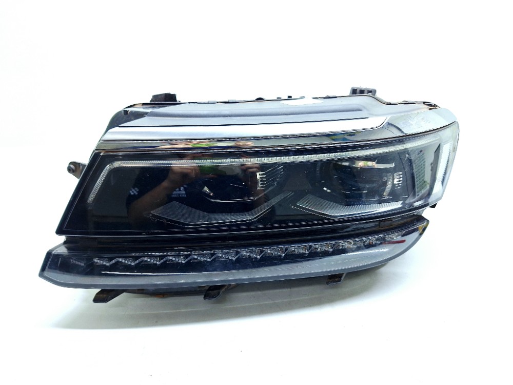 Farol Esquerdo Tiguan 1.4 2019 5nn941081c Retirada Peças Esquerdo/motorista