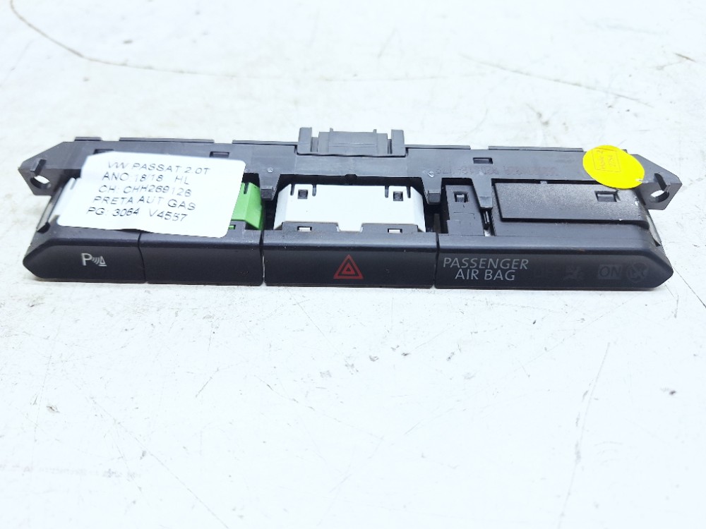 Botão Pisca Alerta Vw Passat Tsi 2.0 2018 3g0927132a