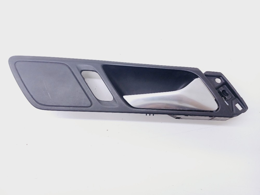 Macaneta Interna Dianteira Direita Vw Jetta 2.0 Tsi 2012