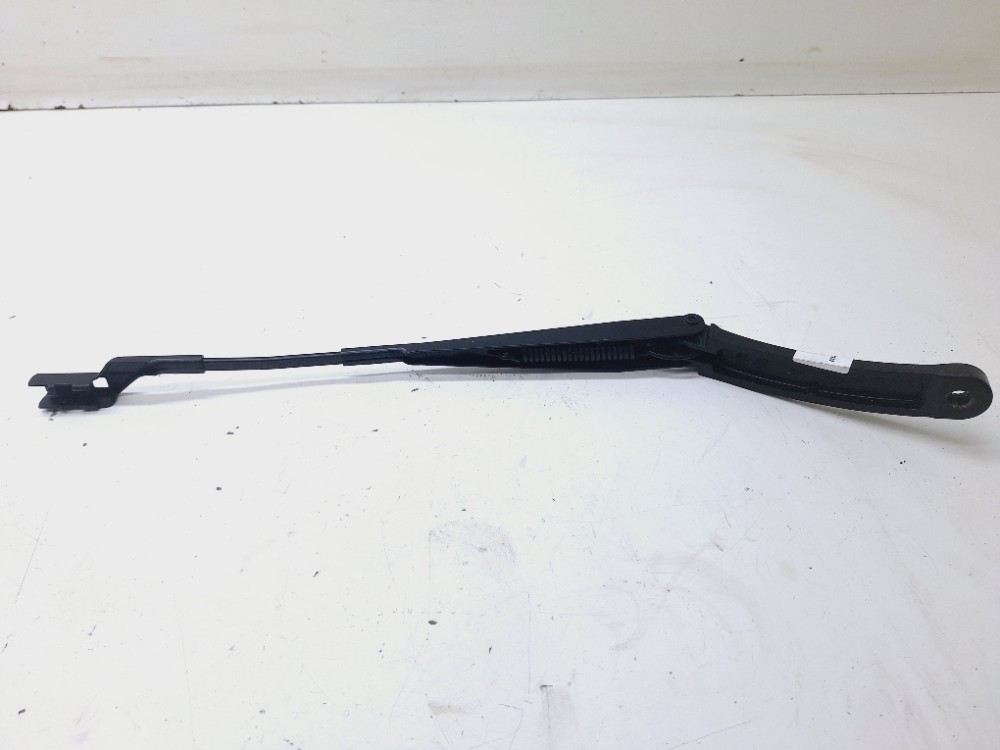 Braço Esquerdo Limpador Vw Jetta Gli 2.0t 2019 17b955409 Esquerdo