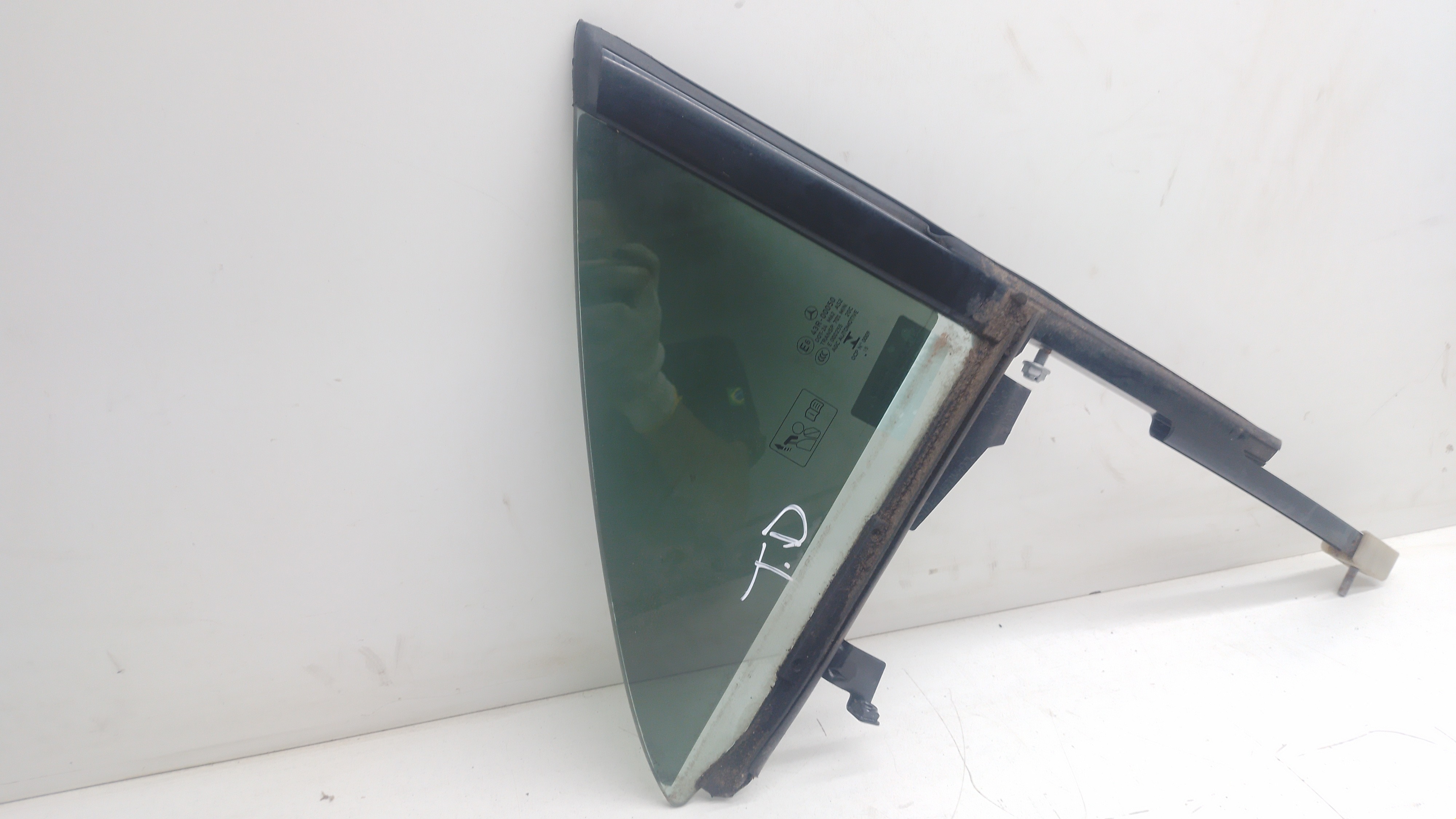 Vidro Fixo Traseiro Direito Mercedes Cla200 1.6 2015