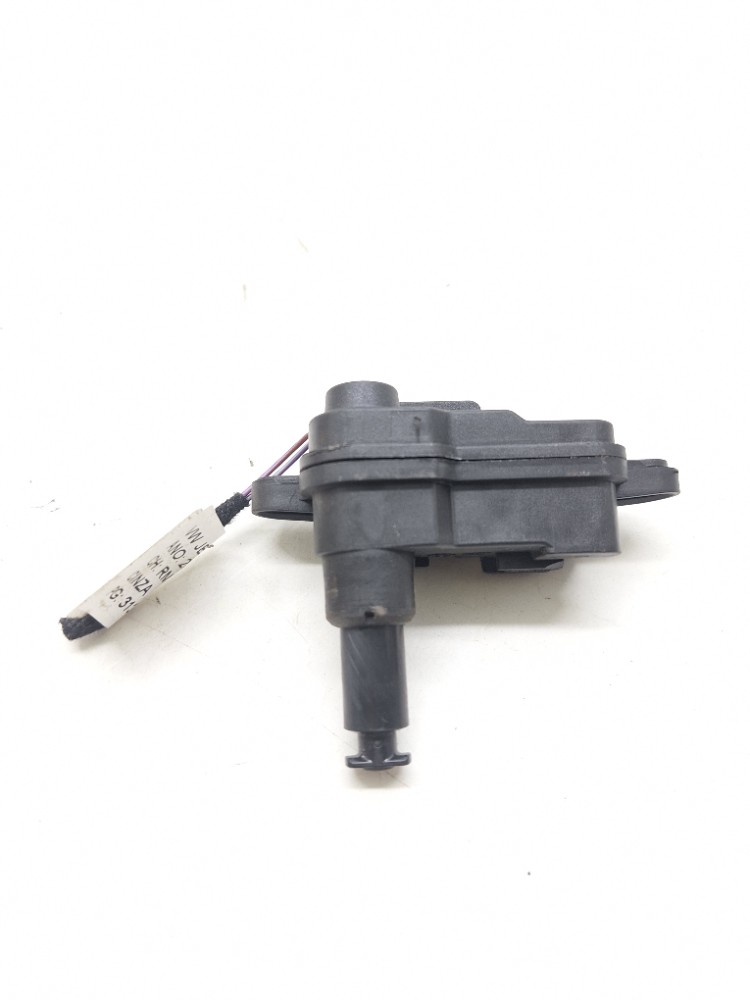 Motor Trava Portinhola Vw Jetta Gli 2.0 2023 2024 80a862159a