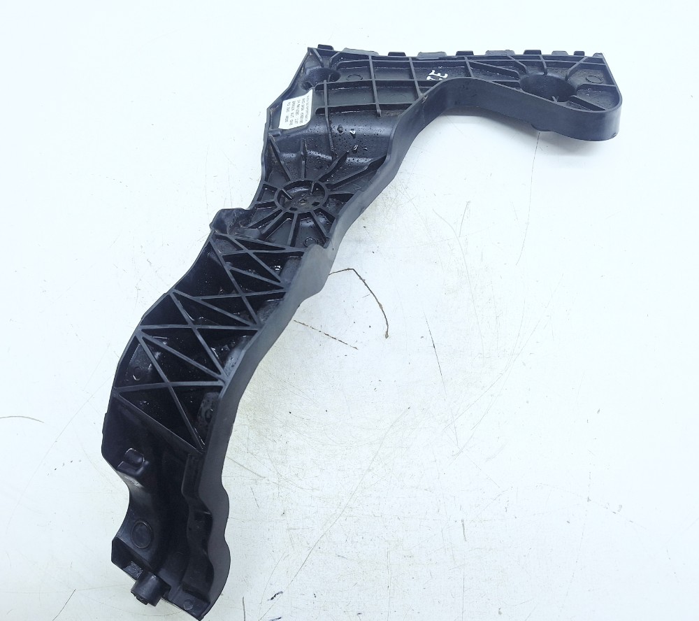 Suporte Parachoque Esquerdo Traseiro Q3 Sportack 2.0 2024