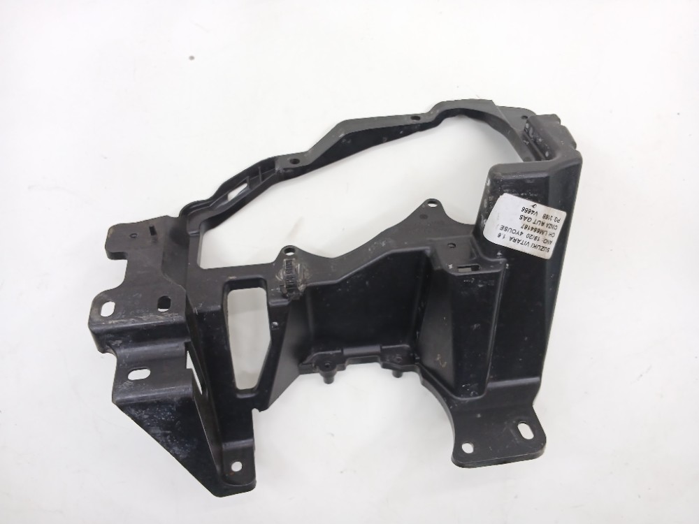 Suporte Farol Milha Esquerdo Suzuki Vitara 1.6 2019 2020