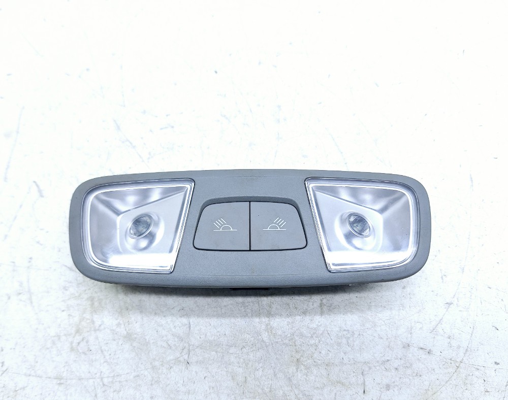 Luz Teto Cortesia Audi A3 Sedan 2.0 2018 2019 8v0947111b
