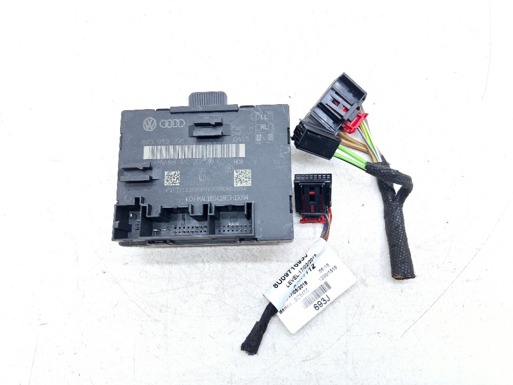 Modulo Porta Traseira Direita Audi Q3 1.4 2019 8x0959795c