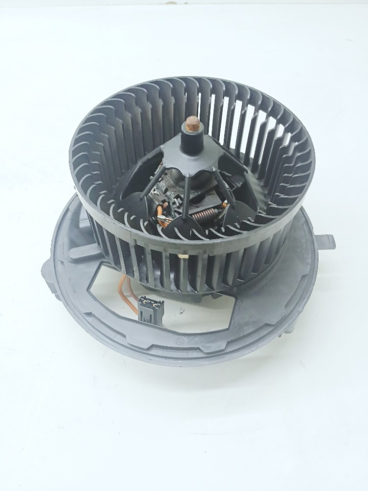 Ventilador Ar Condicionado Vw Golf Gti 2.0 2015 T1018594r