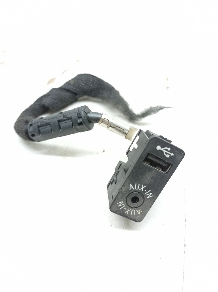 Entrada Auxiliar Usb Bmw 328i 2.0 2013 2014 922924602