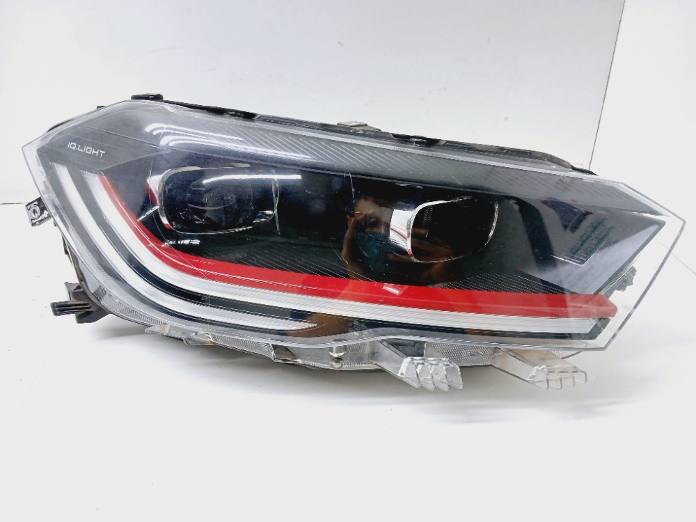 Farol Direito Volkswagen Polo Gts 1.4 2023 2024 2g1941036m Direito/passageiro