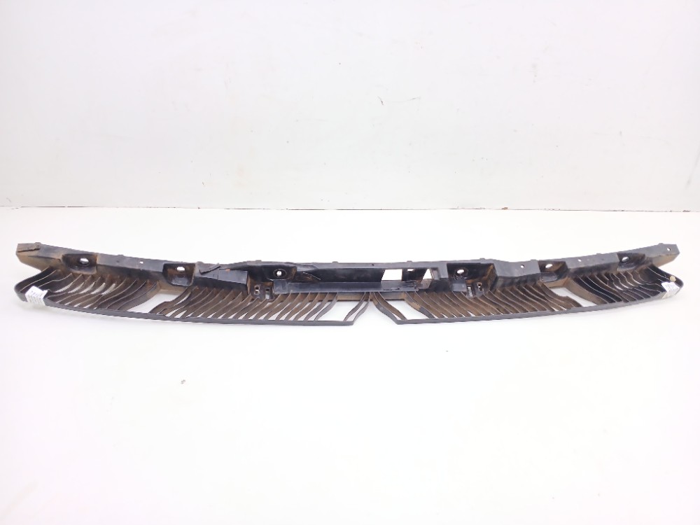 Guia Central Parachoque Traseiro Vw Tiguan Tsi 2.0 2019